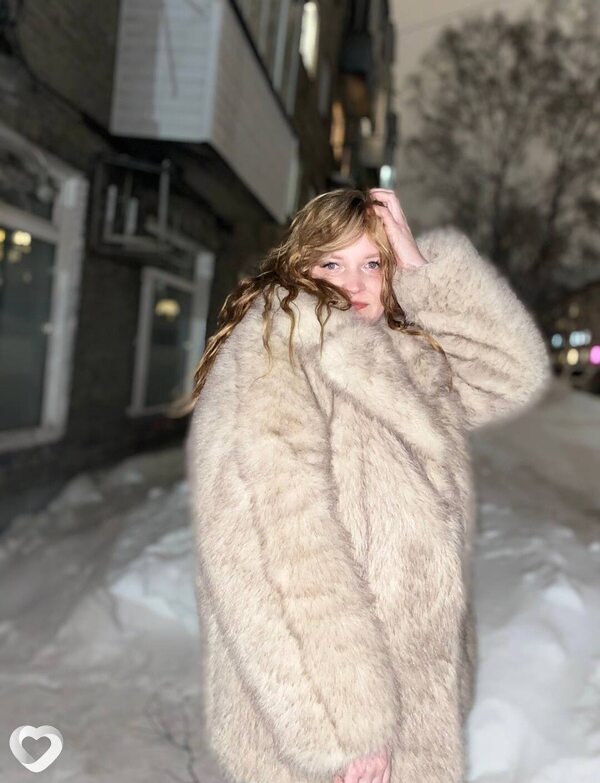 Алена, 23, Новосибирске — анкета №1209919