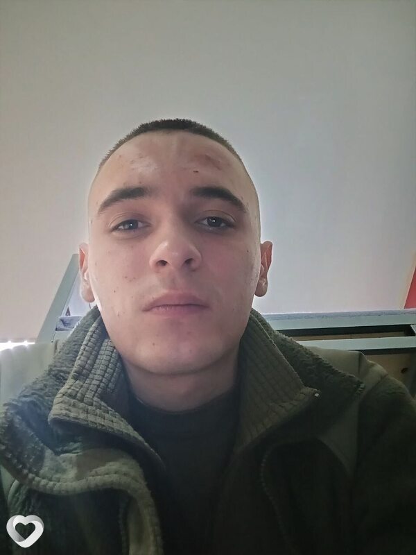 Мишка, 21, Улан-Удэ — анкета №1210347