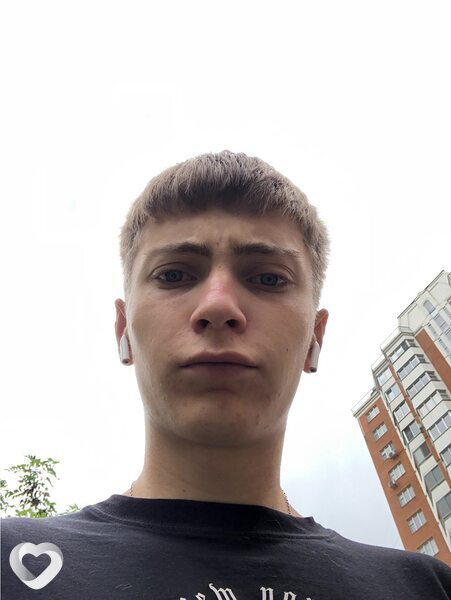 Захар, 20, Москве — анкета №1212374