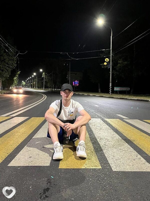 Илья, 21, Москве — анкета №1212494