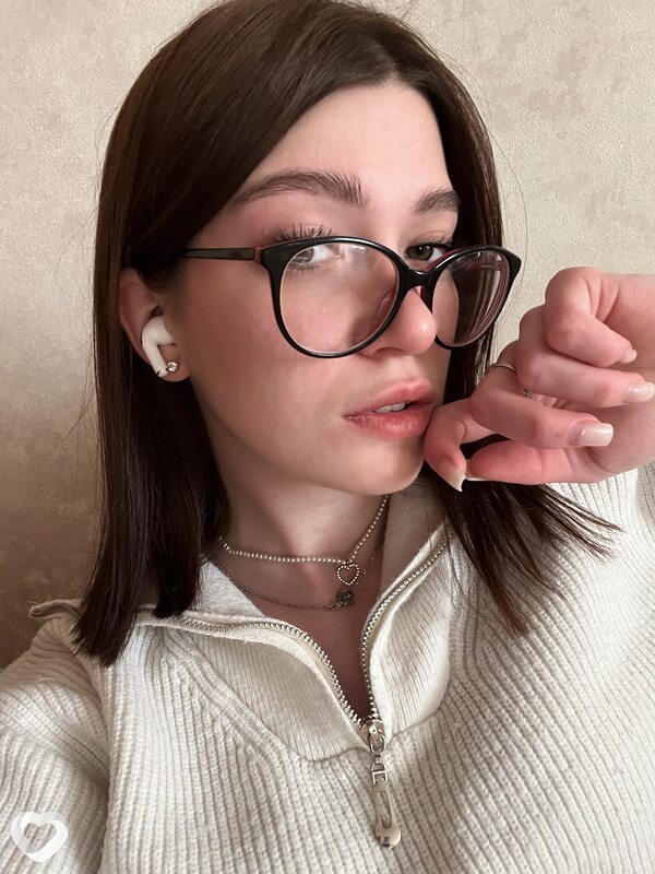 Ксения, 21, Новосибирске — анкета №1213475