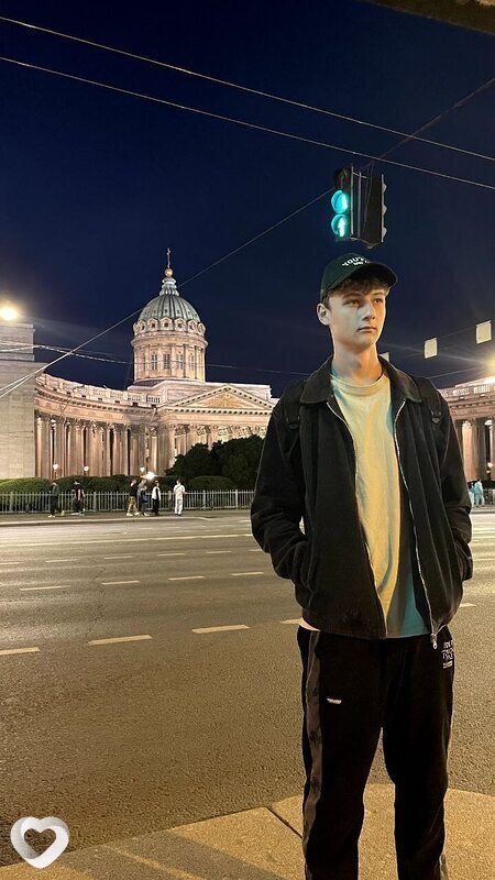 Даня, 22, Санкт-Петербурге — анкета №1214115