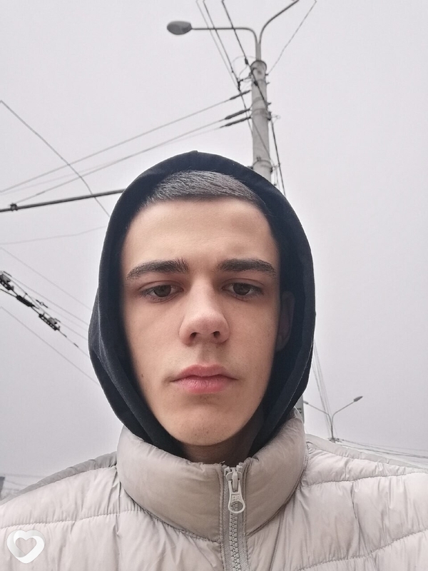 Максим, 23, Москве — анкета №1214430