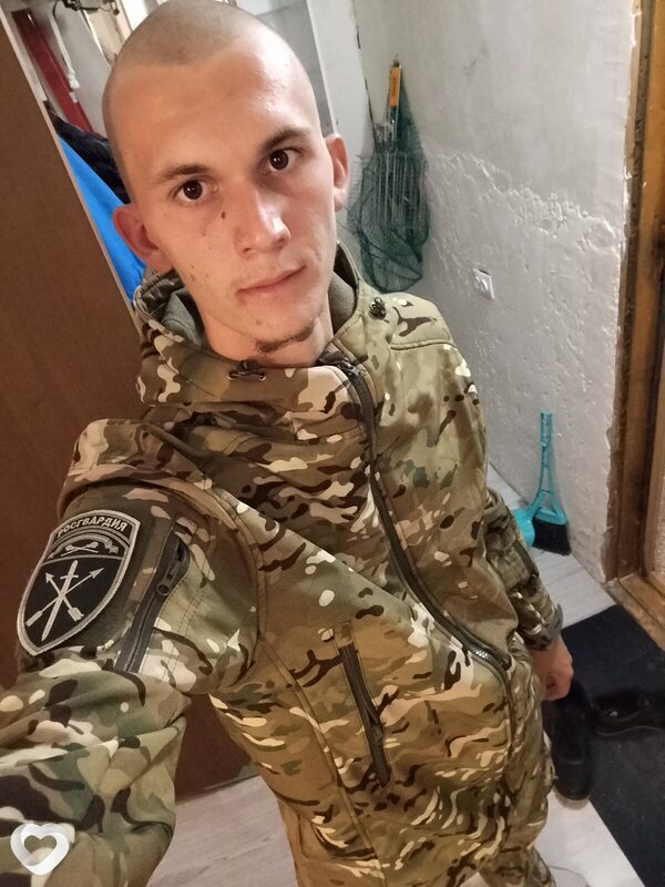 Владислав, 22, Барнауле — анкета №1214659
