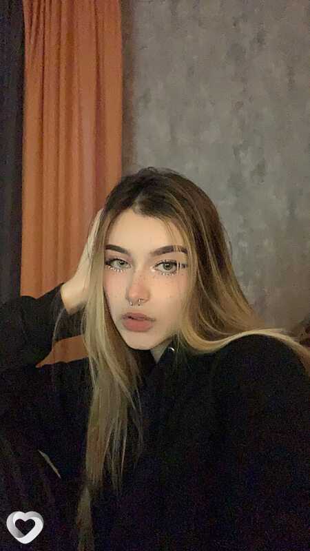 Дарина, 21, Новоалтайске — анкета №1215422
