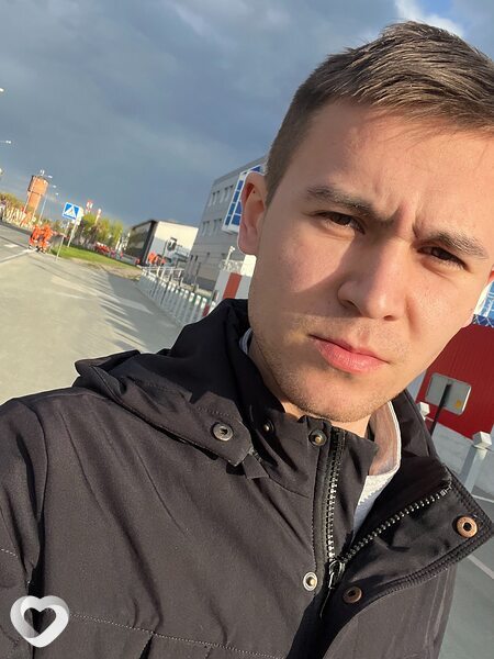 Денис, 22, Москве — анкета №1216619