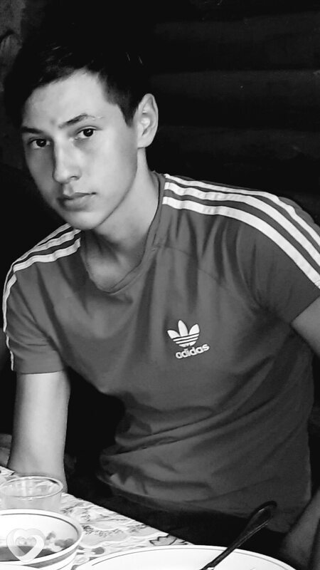 Никита, 21, Москве — анкета №1221387