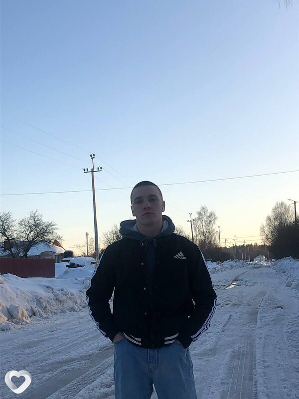 Илья, 22, Череповце — анкета №1223233