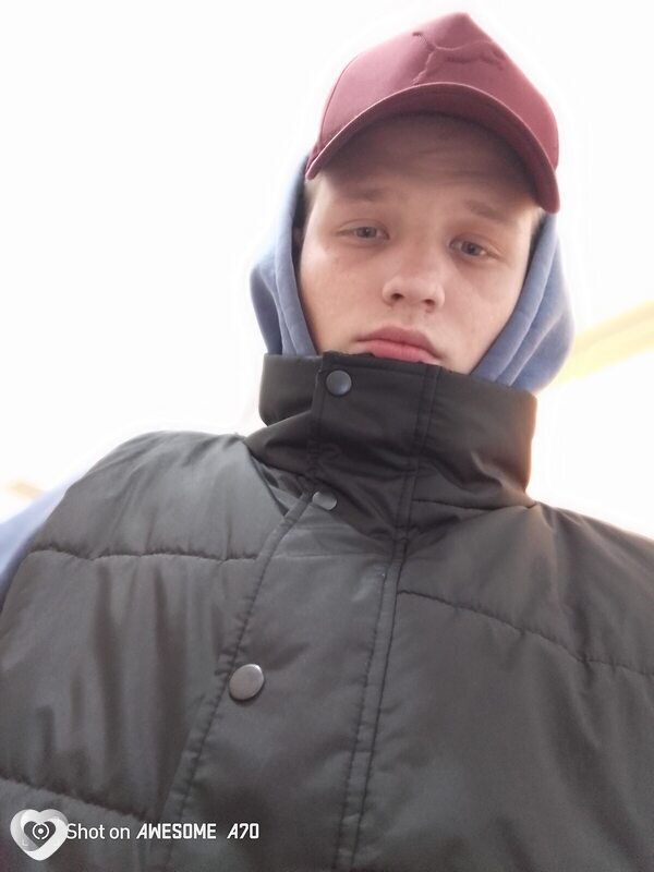 Михаил, 21, Перми — анкета №1223899