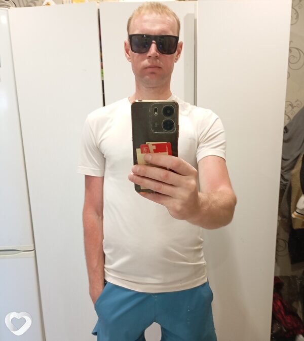 Максим, 36, Дзержинске — анкета №1224129