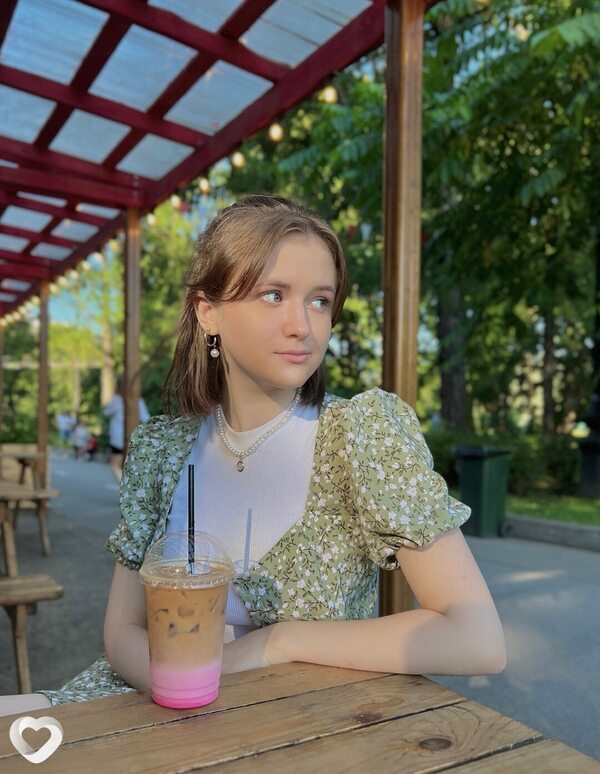 Вика, 25, Москве — анкета №1224753