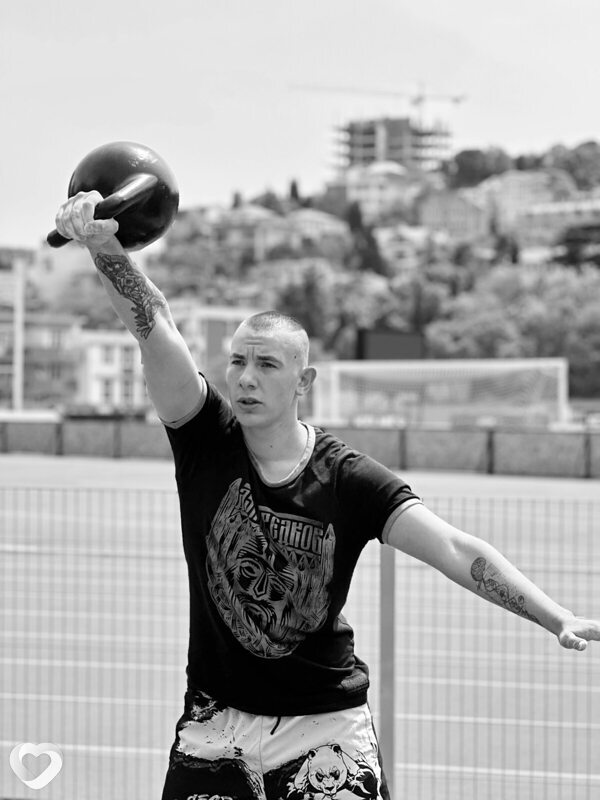 Дмитрий, 20, Ялте — анкета №1225060