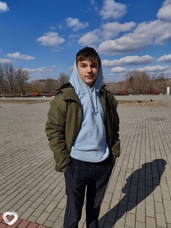 Анатолий, 21, Нижнем Тагиле — анкета №1225071