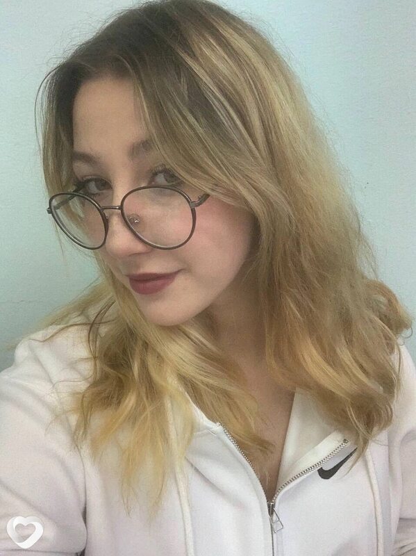 Анюта, 21, Москве — анкета №1225013