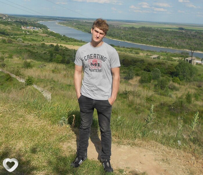 Александр, 32, Шахтах — анкета №1225209