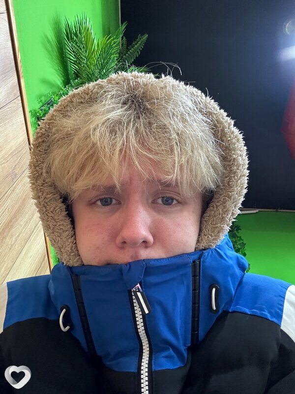 Андрей, 20, Санкт-Петербурге — анкета №1225316