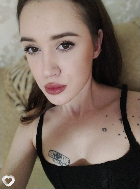 Лена, 21, Ижевске — анкета №1226083