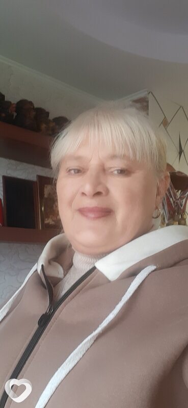 Лариса, Артем