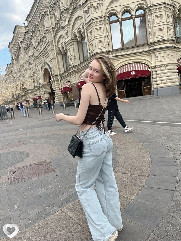 Светлана, 21, Долгопрудном — анкета №1226076