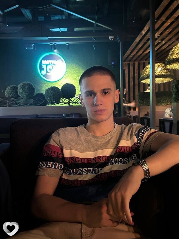 Миша, 23, Москве — анкета №1226377