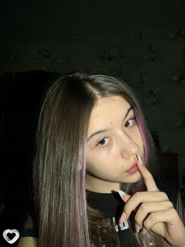 Виктория, 21, Томске — анкета №1227471