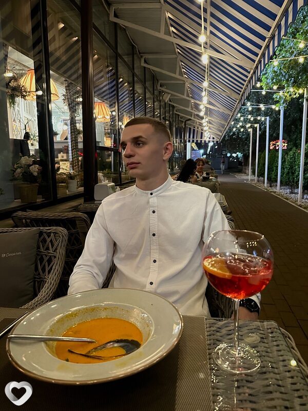 Георгий, 23, Москве — анкета №1227636
