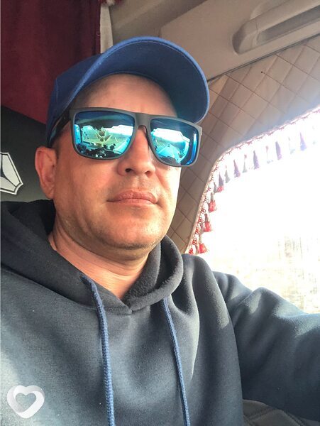 Евгений, 42, Артеме — анкета №1230481