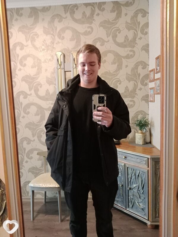 Виктор, 23, Светлогорске — анкета №1231634