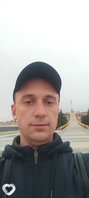 Станислав, 31, Снежном — анкета №1231866