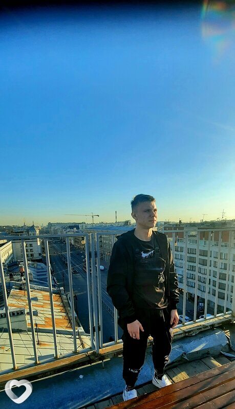 Денис, 21, Москве — анкета №1231785