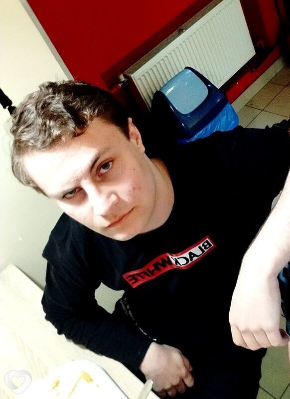 Юрий, 21, Москве — анкета №1231991