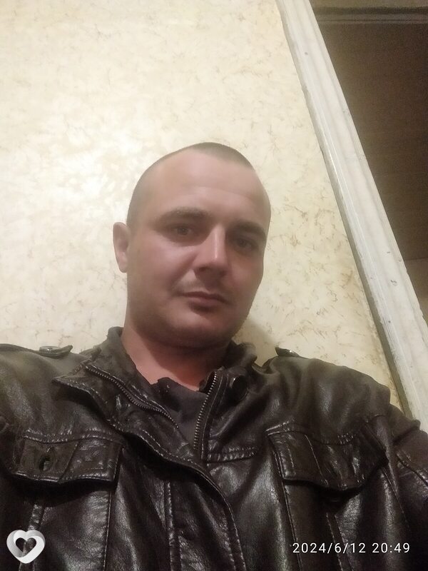 Валентин, 31, Павловск (Воронежская Обл) — анкета №1232335