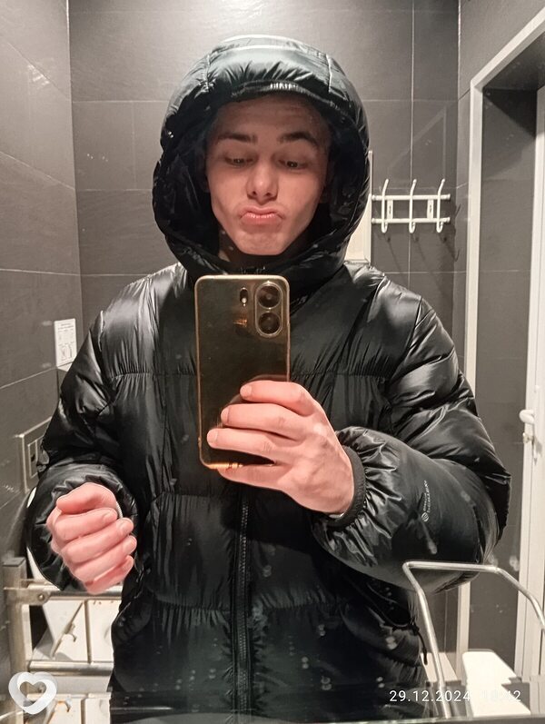 Alex, 22, Москве — анкета №1232629