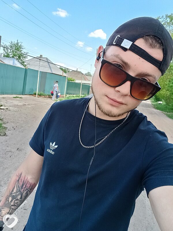 Павел, 23, Луганске — анкета №1232658