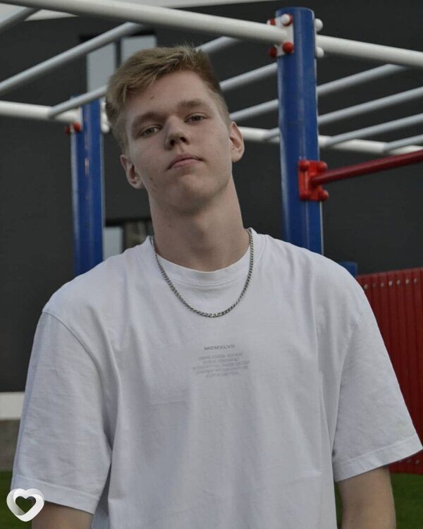 Алексей, 21, Санкт-Петербурге — анкета №1232712