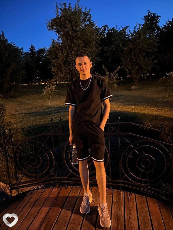 Денис, 24, Минске — анкета №1233370