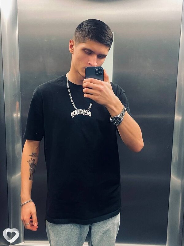 Дима, 20, Москве — анкета №1233880