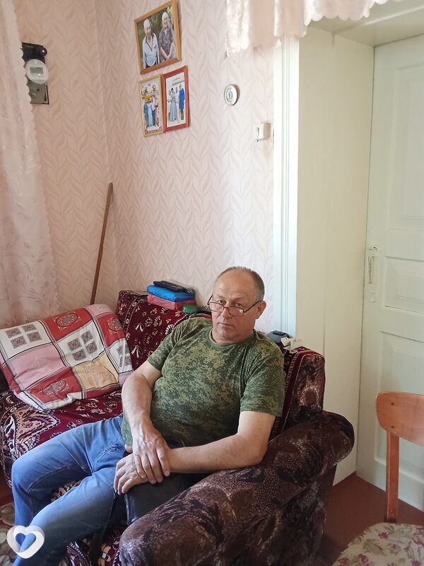 Ник, Кобрин