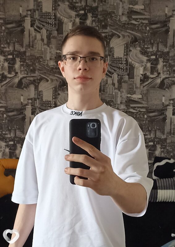Макс, 20, Саратове — анкета №1236095