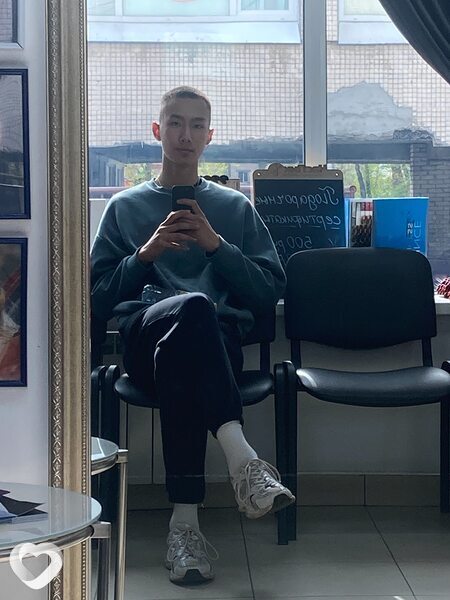 Юрий, 21, Москве — анкета №1238314