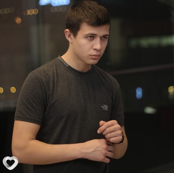 Павел, 21, Костюковичах — анкета №1239643