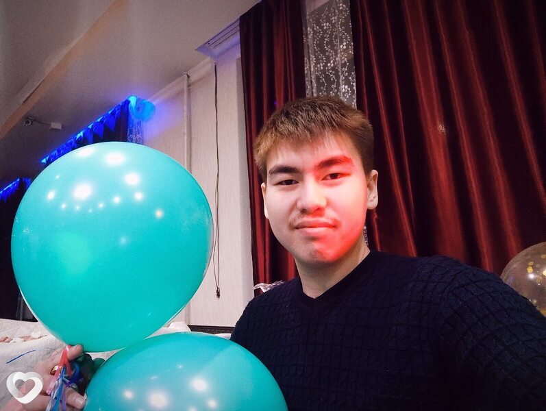 Чингиз, 21, Абакане — анкета №1239667