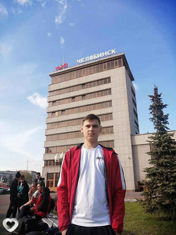 Михаил, 21, Красноярске — анкета №1241000