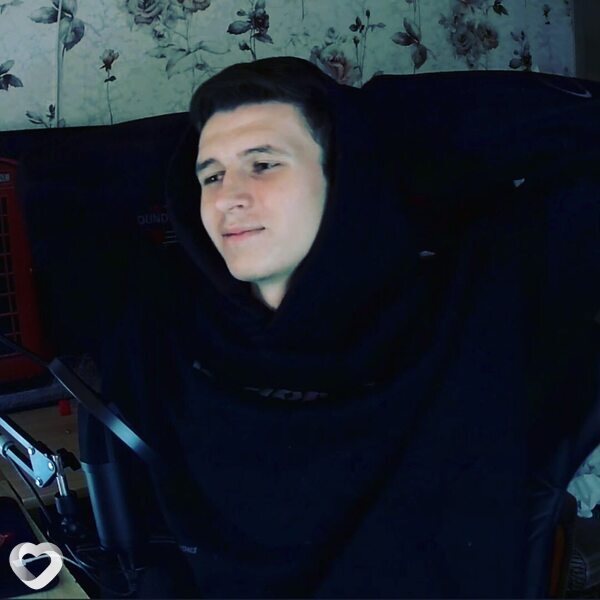 Максим, 23, Москве — анкета №1242393