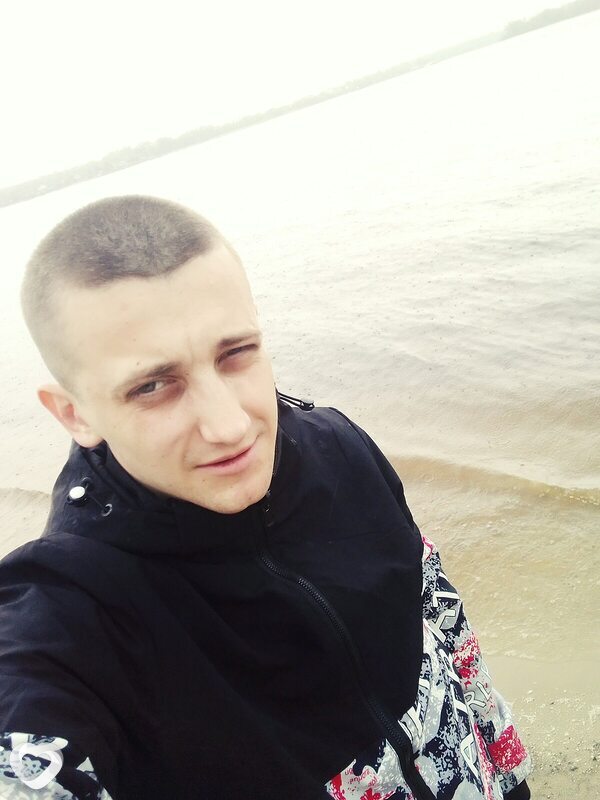 Денис, 25, Запорожье — анкета №1242571