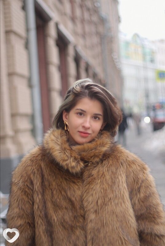 Karina, 20, Москве — анкета №1242592