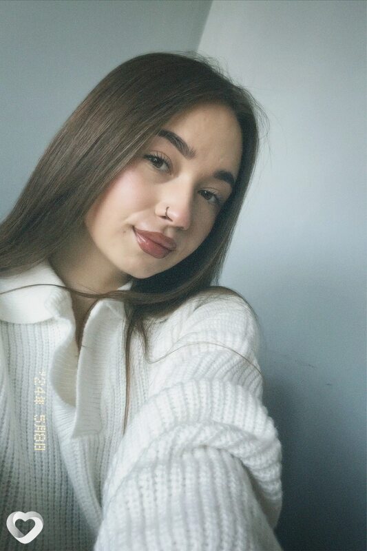 Оля, 23, Новосибирске — анкета №1242593