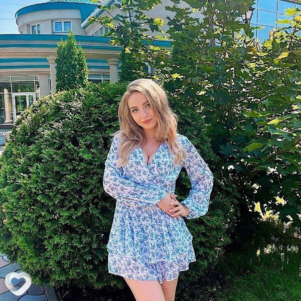 Аня, 20, Москве — анкета №1242811