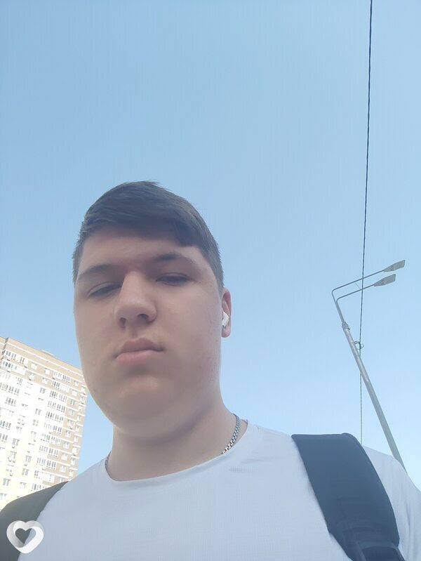 Кирилл, 20, Москве — анкета №1242914
