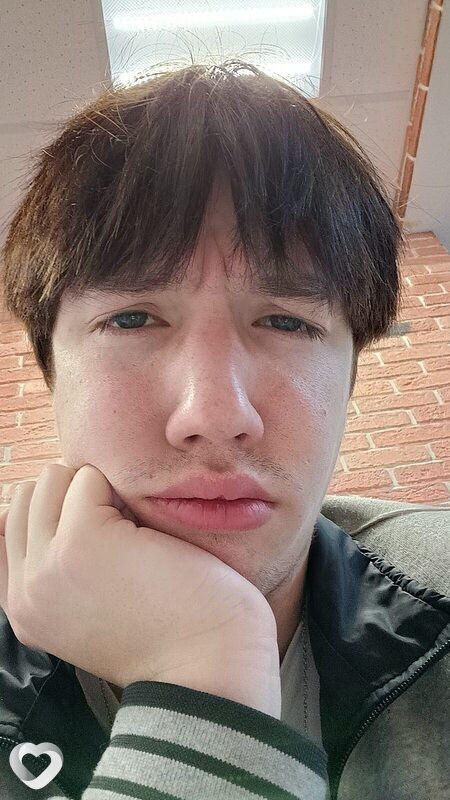 Кирилл, 20, Великом Новгороде — анкета №1243445